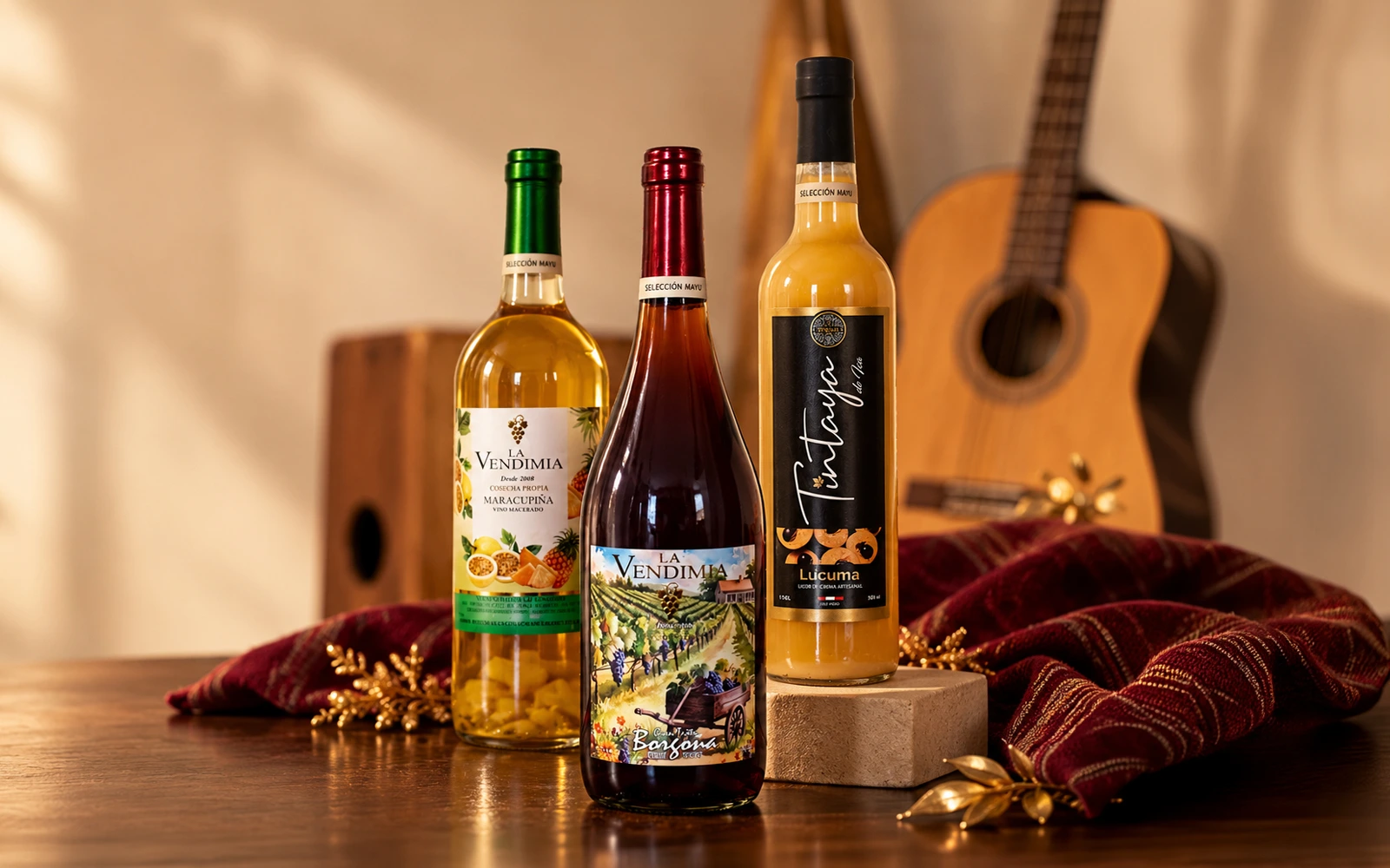 Selección MAYU con vino Rosé, vino frutado Maracumango y crema de pisco de lúcuma en una ambientación criolla